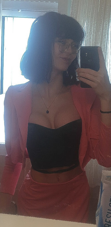 Niki Zmf ポルノスター ヌード 写真