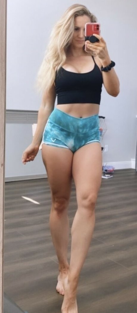 Leahgruber ホットなスター 画像