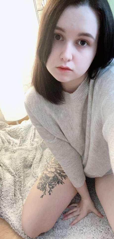 ナチュラルポーグオンリーファン ヌード 画像