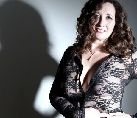 Kara Mae アダルトモデル 写真