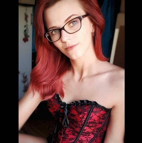 aurora t 完璧なスター 画像