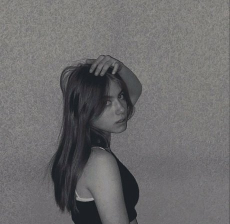 m chaika 完璧なポルノスター 写真