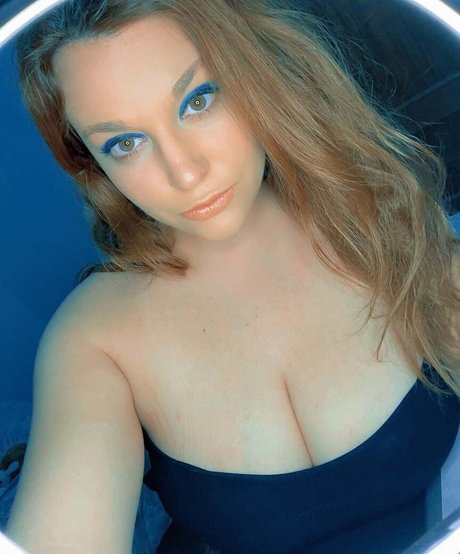 巨乳の黒人女性オンリーファンズ 無料 ギャラリー