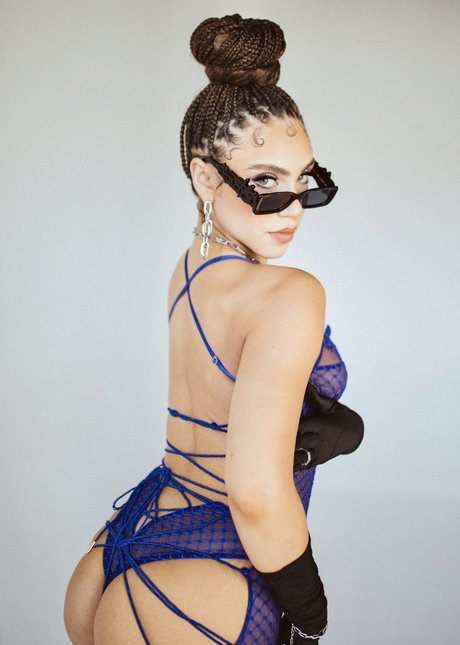 ヘンタイオンリーファンズ ホットセックス 画像