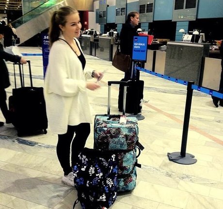 熟女クーガーオンリーファンズ ホットセックス 写真