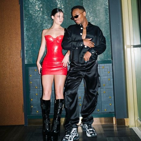 Charli DAmelio セックススター ギャラリー