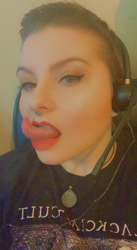 ママの足OnlyFans セクシーヌード アーカイブ