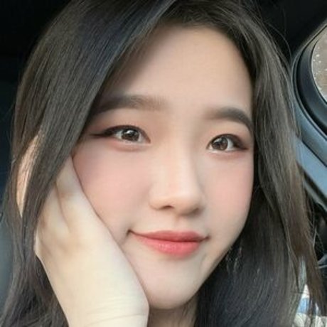 Juwiatv エロティックなスター 写真