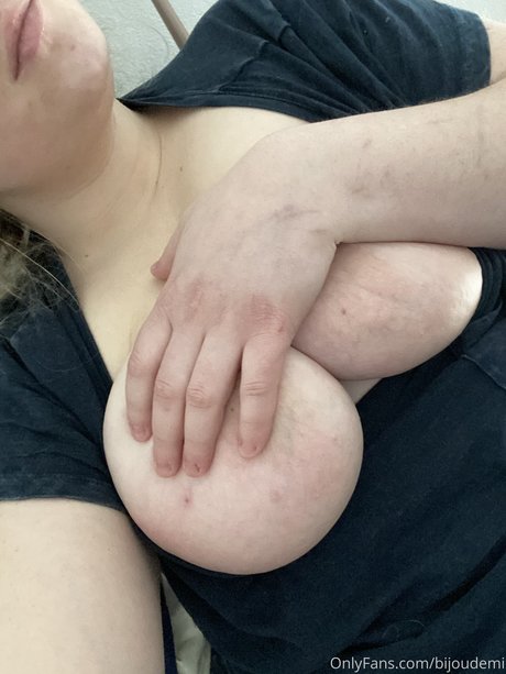 太ったおばあちゃんOnlyFans 無料エロ 写真