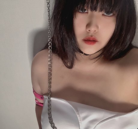 yul off ヌードモデル 画像