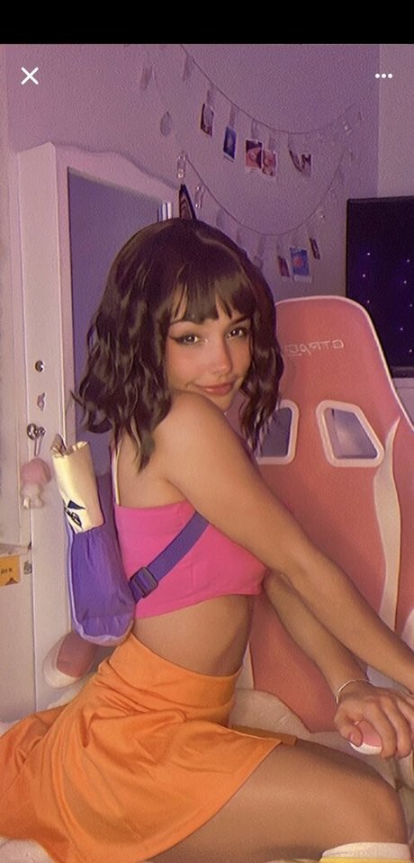 Alee babes ポルノ女優 写真