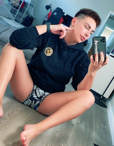 Kameron Taylor 美しい女優 画像