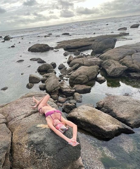 ポーグエボニーオンリーファンズ 素敵 画像