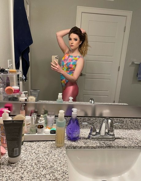 Brialeigh エロティックなスター 写真