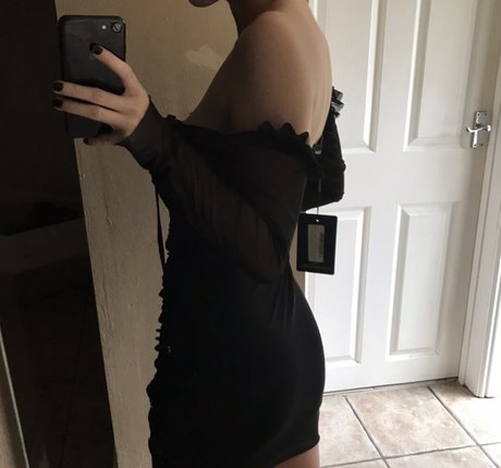 赤毛の太めOnlyFans 無料ヌード 画像