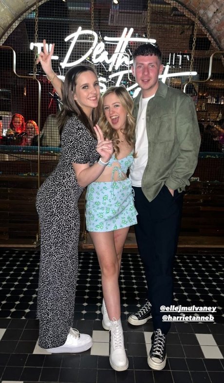 Coronation Street ポルノスター ホット 写真