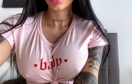 日本の女子高生OnlyFans 無料ポルノ 画像