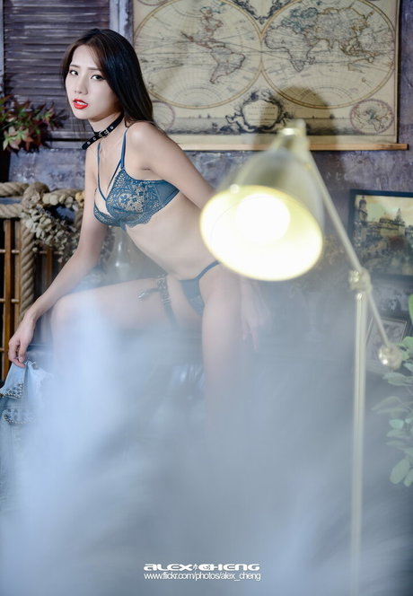 フェラチオ アジア人 OnlyFans セクシーヌード 画像