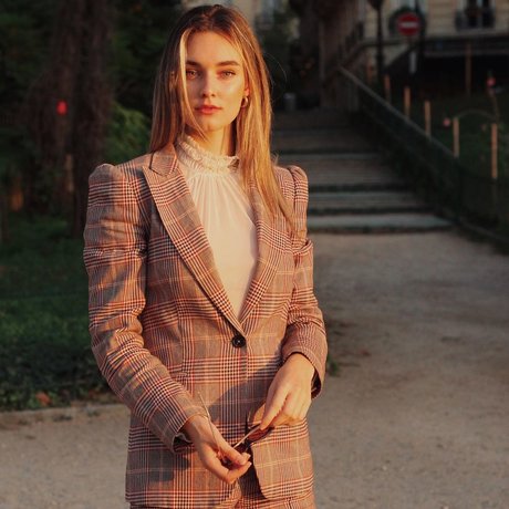 Elena Berri アートモデル アーカイブ