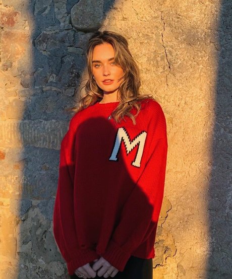 Elena Berri エロティック女優 画像