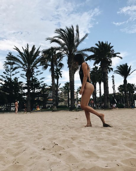 Elena Berri ポルノスター 無料 画像