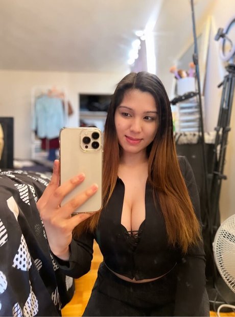 Sabrina Chelsiee Cargo ポルノスター 美しい 画像