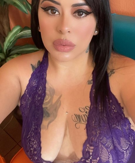 ポーグ xxx オンリーファンズ セクシーヌード 画像