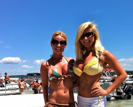 Lauren Ann Harris HDモデル 写真