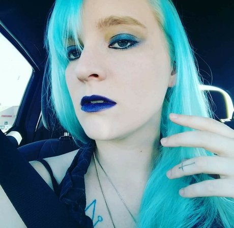 Skeletons twin エロティックなスター アーカイブ