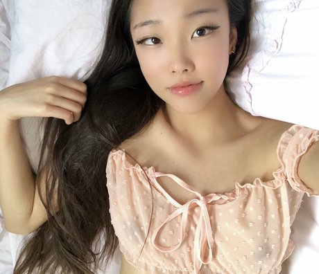 ぽっちゃり黒人OnlyFans ポルノ 写真