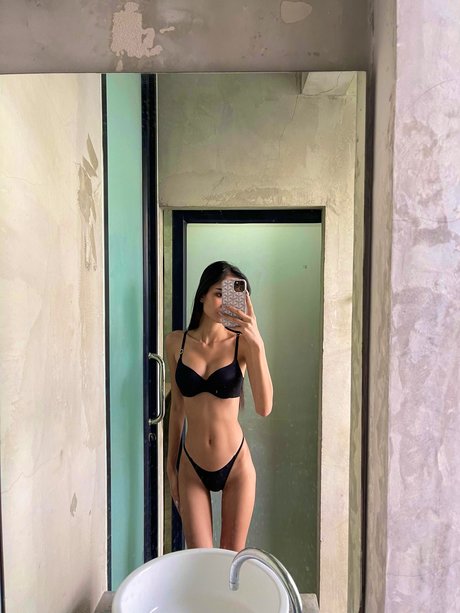 sashaalinn 完璧なスター 画像