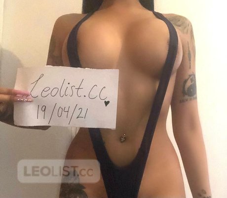 Olivia Sky ポルノスター 美しい 画像