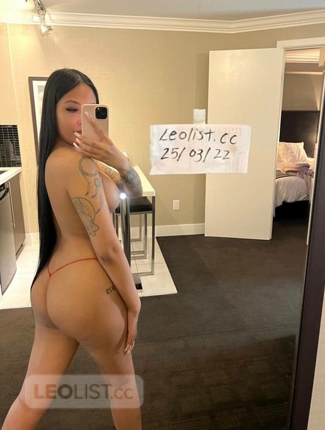 Olivia Sky ポルノスター 美しい 画像