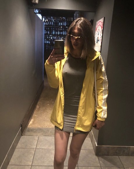 Jasdeep Johal 完璧なモデル 画像