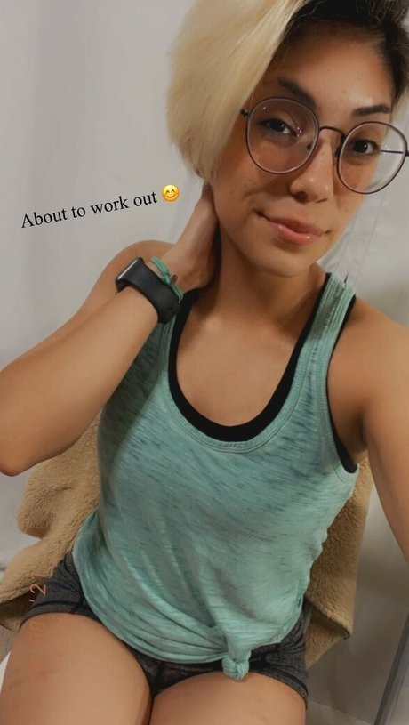 Namii cos ヌードのポルノスター 写真