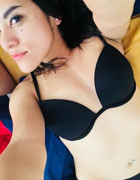 Tania Ivette 素敵なモデル 写真