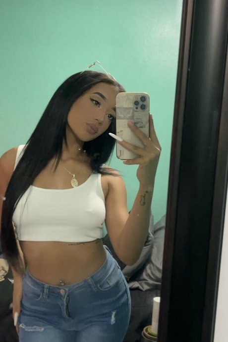 Alondra marie ヌードモデル 画像