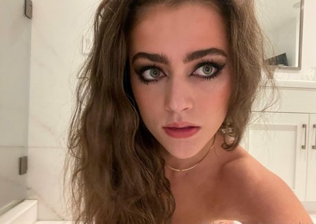 Brenna Nelson ポルノスター ヌード 写真