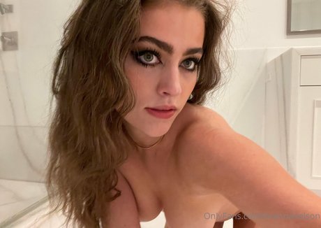 Brenna Nelson ポルノスター 独占 写真