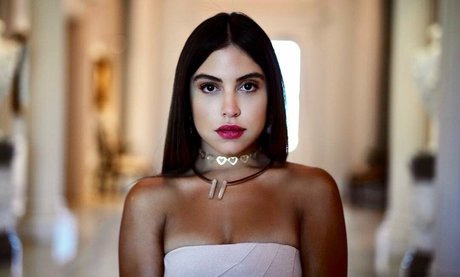 Cinthya Carmona ヌードモデル ギャラリー