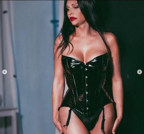 shemalevalentina モデル 写真