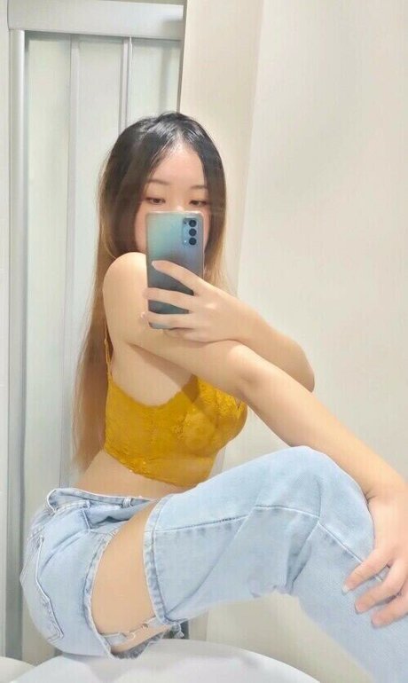 歯列矯正器具オンリーファンズ ポルノグラフィック 写真