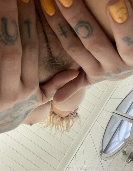 大学生のオンリーファンズ 無料ポルノ ギャラリー