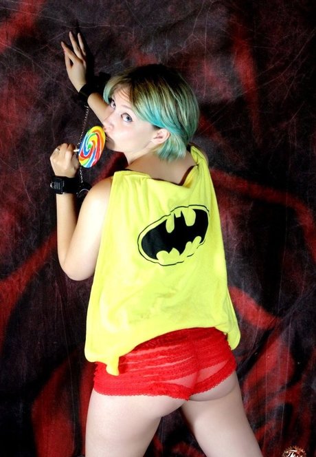 Avalon Zuercher ホット女優 ギャラリー