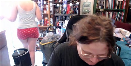 Avalon Zuercher トップモデル 写真