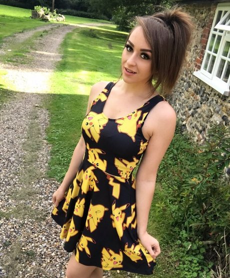 厚い黒檀オンリーファンズ エロチック 画像