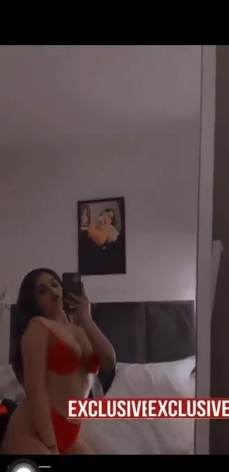 ゲイの乳首OnlyFans 美しいポルノ 画像