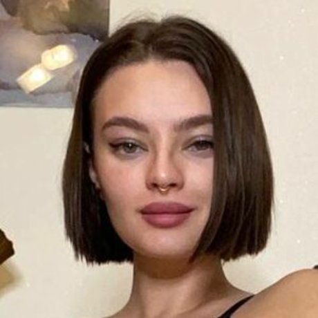 OliviaReece ポルノモデル 写真