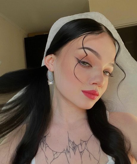 ポーグ xxx オンリーファンズ 無料セクシー 画像