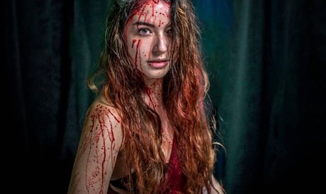 Autumn Farrell ヌードのポルノスター 写真